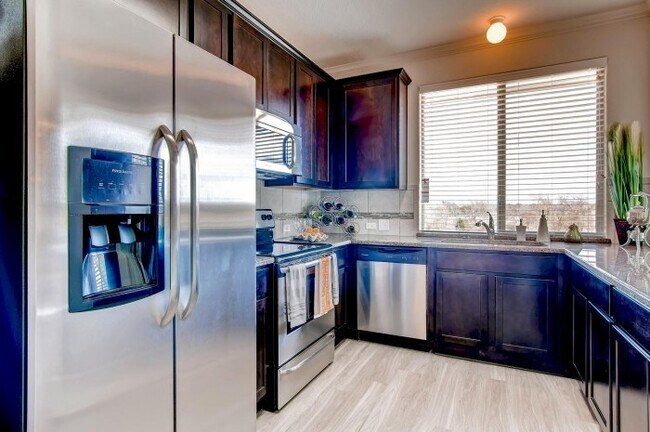 3 Beds • 2 Bath 702 floor plan